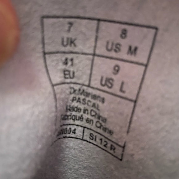 NWT Doc Martens x Beavis and Butthead collaboration (RARE) Men’s 8 / Women’s 9 - Picture 8 of 9